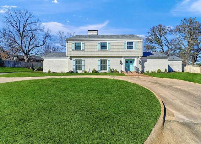 Property at 1016 Crestview Dr, Sherman, TX 75092, 4 beds, 3.5 baths