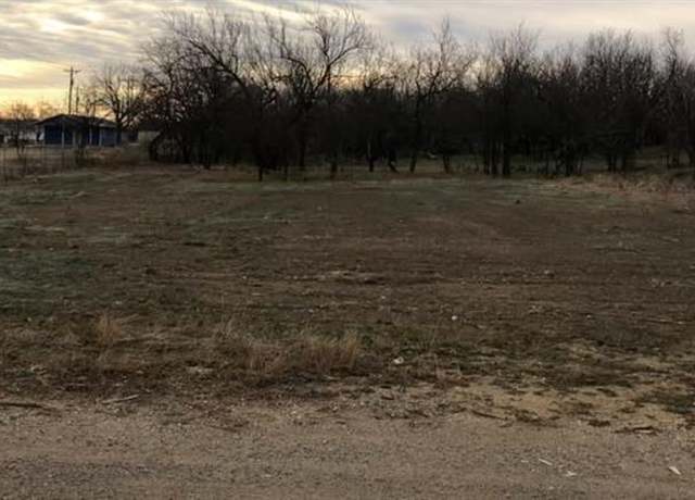 Property at 810 E Mesquite St, Coleman, TX 76834