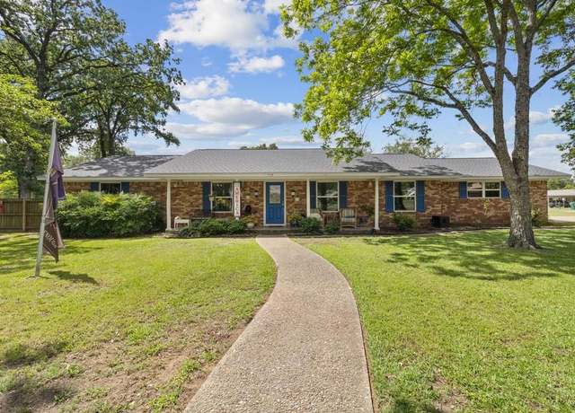 Property at 755 Southwood Ln, Fairfield, TX 75840, 3 beds, 2 baths