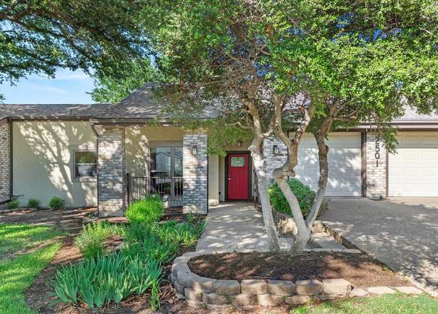Property at 2501 Country Pl, Carrollton, TX 75006, 3 beds, 2 baths