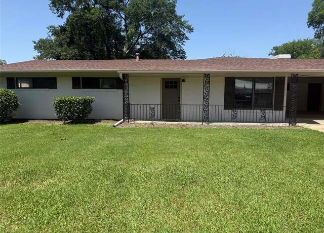 Property at 505 N Florence St, Grand Saline, TX 75140, 3 beds, 3 baths