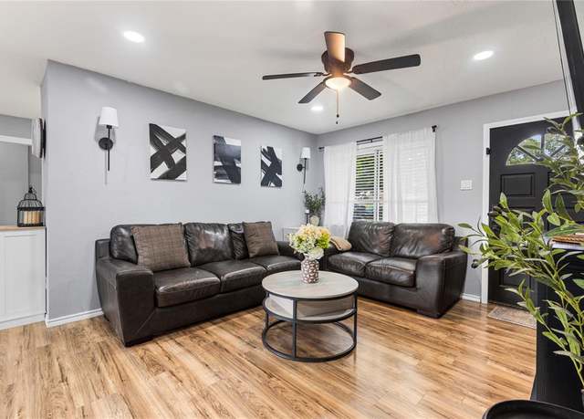 Property at 417 Birchwood Cir, Mesquite, TX 75149, 3 beds, 1.5 baths