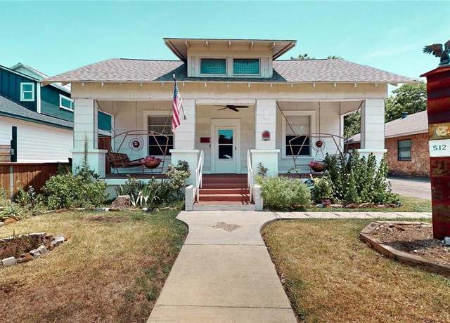 Property at 512 S Brighton Ave, Dallas, TX 75208, 5 beds, 3 baths