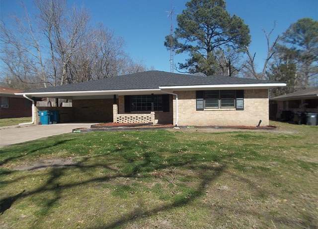 Property at 601 N 38th St, Corsicana, TX 75110, 4 beds, 2 baths