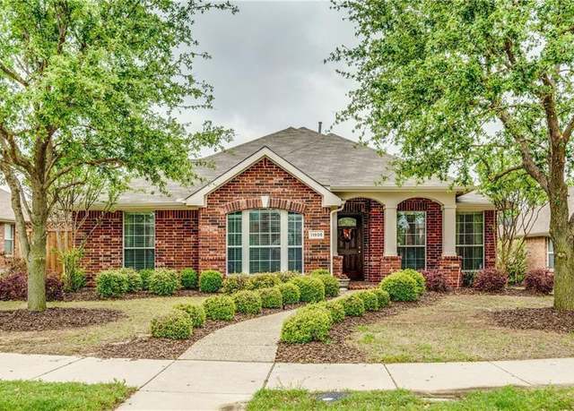 Property at 11905 Stephenville Dr, Frisco, TX 75035, 3 beds, 2 baths