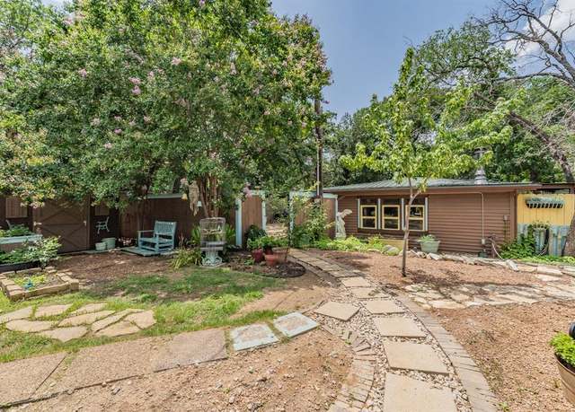 Property at 2057 Breezywood Dr, Flower Mound, TX 75022, 1 bed, 1 bath