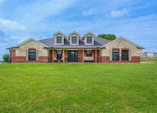 Property at 2717 Rawhide Ct, Haslet, TX 76052, 4 beds, 2 baths