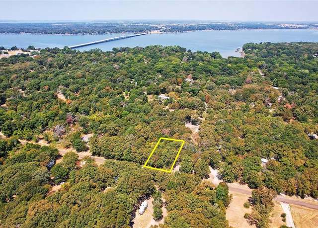 Property at 147 Golden Oaks Dr, Mabank, TX 75156