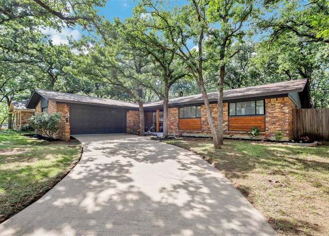 Property at 612 Circleview Dr S, Hurst, TX 76054, 3 beds, 2 baths