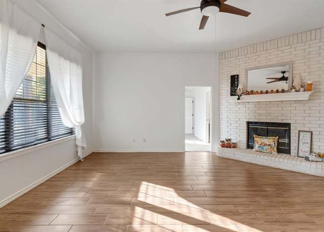 Property at 34038 Stonewood Dr, Whitney, TX 76692, 3 beds, 2 baths