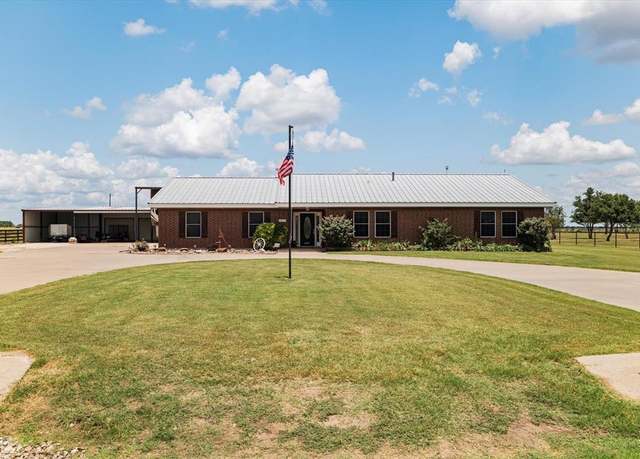 Property at 20175 Willow Glade Cir, Pilot Point, TX 76258, 3 beds, 2 baths