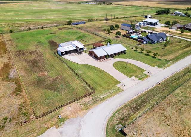Property at 20175 Willow Glade Cir, Pilot Point, TX 76258, 3 beds, 2 baths