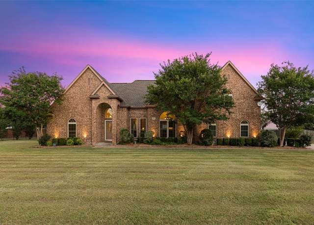 Property at 4116 Fm 813, Waxahachie, TX 75165, 3 beds, 2 baths