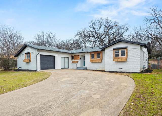 Property at 1309 Ravenwood Dr, Arlington, TX 76013, 3 beds, 2 baths