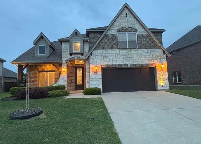 Property at 1212 Glendon Dr, Forney, TX 75126, 4 beds, 4 baths