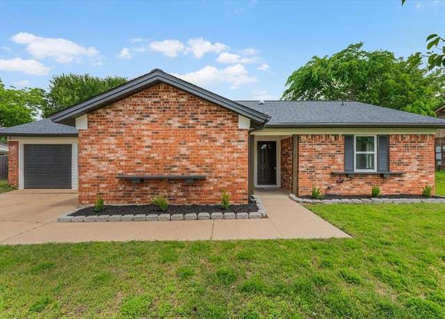 Property at 1013 Springdale Rd, Bedford, TX 76021, 3 beds, 2 baths