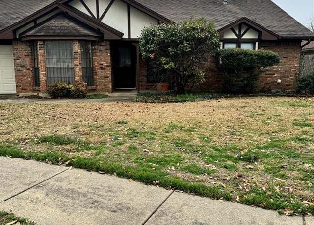 Property at 1606 Rosemary Dr, Arlington, TX 76014, 4 beds, 2 baths