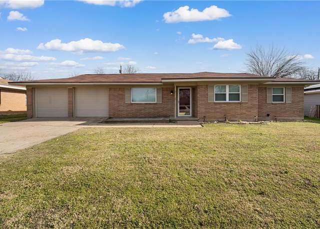 Property at 705 N Scarlett Ln, Waco, TX 76705, 3 beds, 1 bath