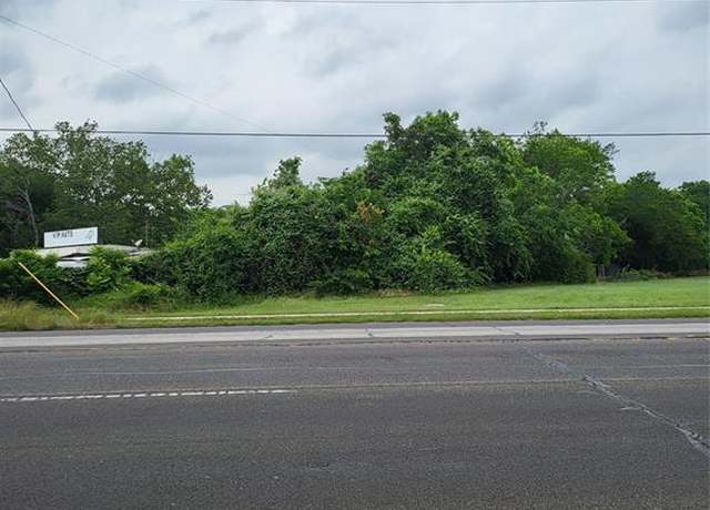 Property at 3527 E Belknap St, Fort Worth, TX 76111