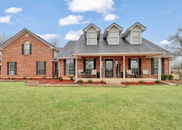 Property at 1500 County Road 15520, Pattonville, TX 75468, 4 beds, 3.5 baths