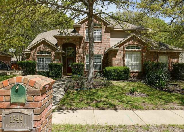 Property at 1349 Flying Jib Dr, Azle, TX 76020, 4 beds, 2.5 baths