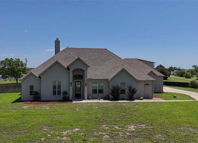 Property at 114 N Star Crossing Ln, Weatherford, TX 76088, 4 beds, 2.5 baths