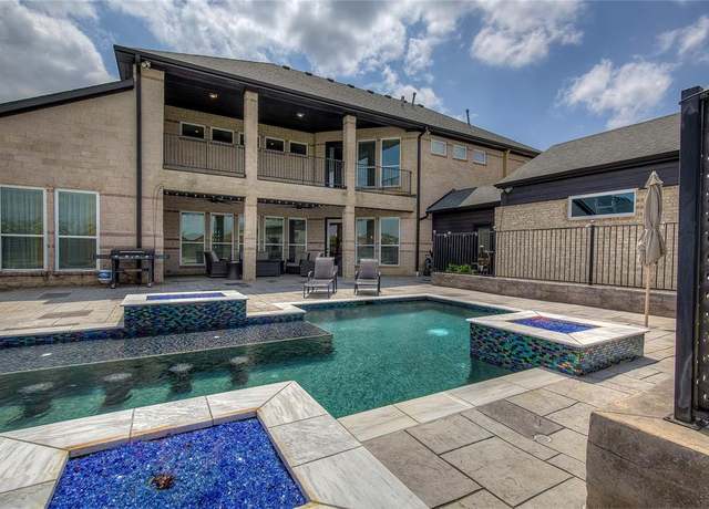 Property at 18133 Grandview Dr, Forney, TX 75126, 5 beds, 3.5 baths