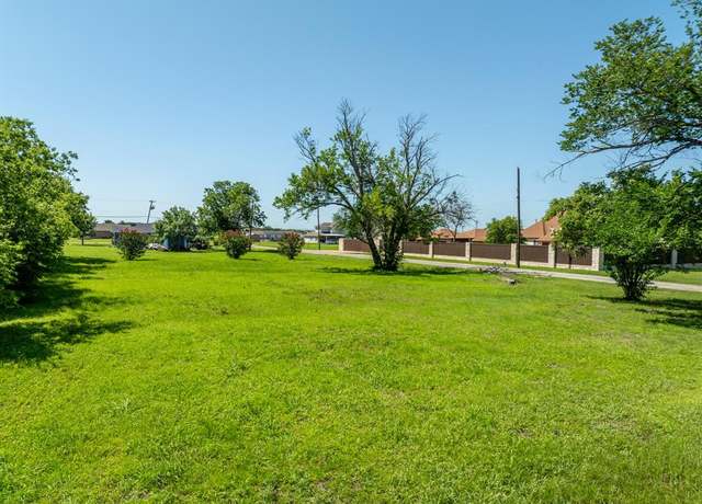 Property at 500 E Marrion St, Itasca, TX 76055