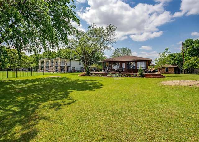 Property at 10874 Power Squadron Rd, Azle, TX 76020, 3 beds, 2 baths