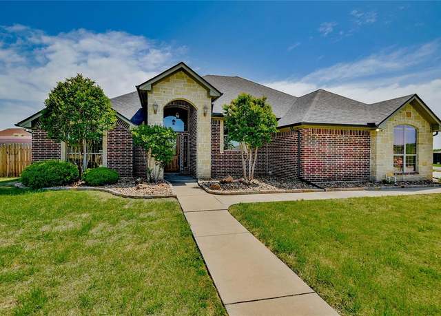 Property at 3140 Meandering Way, Granbury, TX 76049, 3 beds, 2 baths