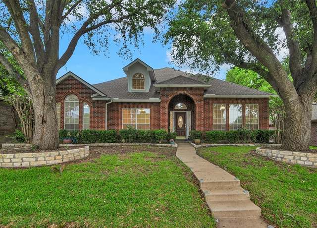 Property at 1321 Burlington Dr, Plano, TX 75025, 4 beds, 2 baths