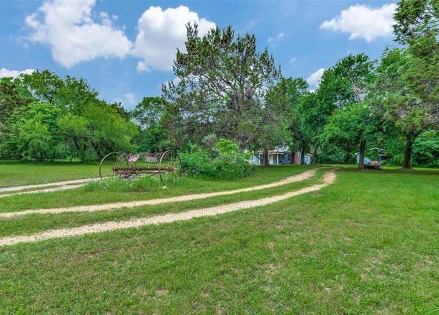 Property at 1455 N Joe Wilson Rd, Cedar Hill, TX 75104, 3 beds, 1 bath