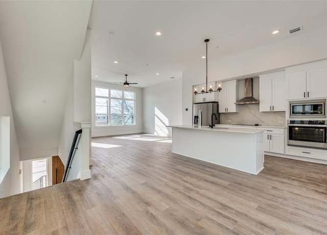 Property at 13325 Bee St #103, Farmers Branch, TX 75234, 3 beds, 3.5 baths