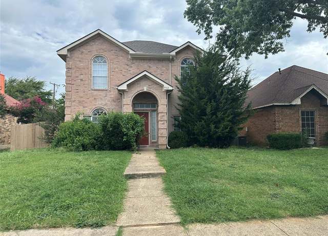 Property at 912 Walters Dr, Cedar Hill, TX 75104, 3 beds, 2.5 baths