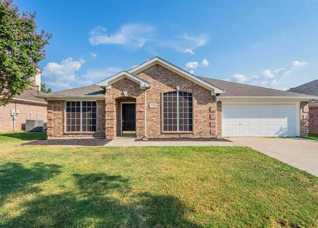 Property at 604 Coal Creek Dr, Mansfield, TX 76063, 4 beds, 2 baths