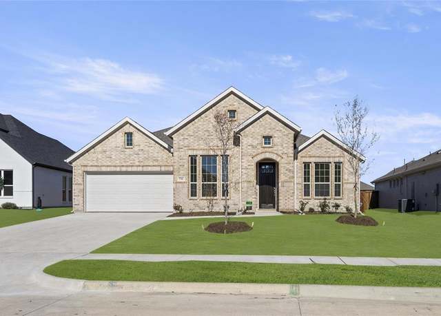 Property at 733 Lemmon Ln, Forney, TX 75126, 4 beds, 3 baths