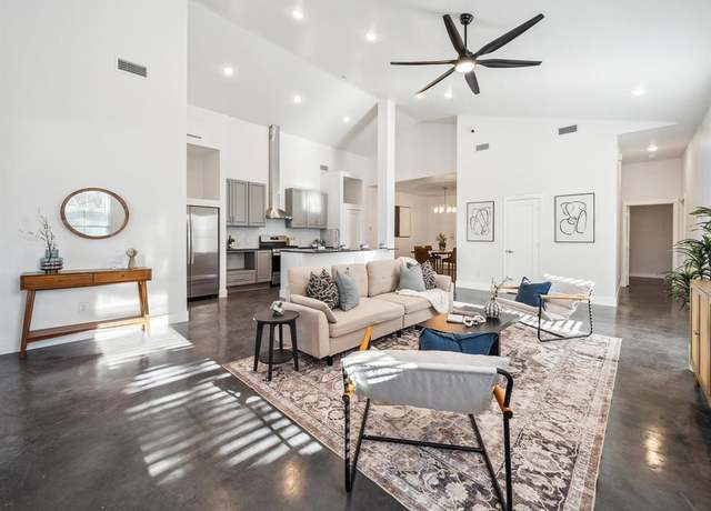 Property at 2210 Hooper St, Dallas, TX 75215, 4 beds, 2 baths