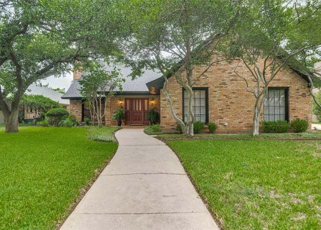Property at 1420 Porto Bello Ct, Arlington, TX 76012, 4 beds, 3 baths