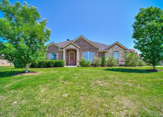 Property at 1726 Rockview Dr, Granbury, TX 76049, 4 beds, 2 baths