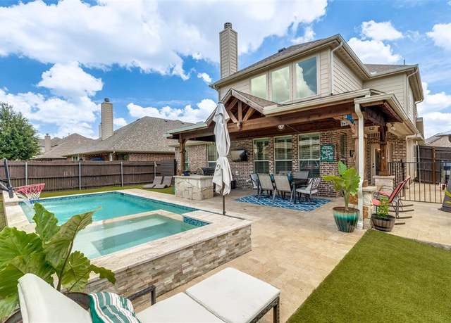 Property at 824 Mist Flower Dr, Little Elm, TX 75068, 4 beds, 3.5 baths