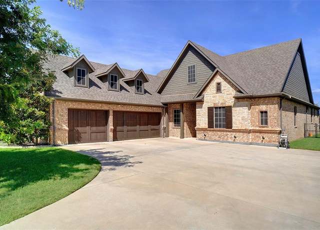 Property at 12205 Indian Creek Dr, Fort Worth, TX 76179, 3 beds, 2.5 baths