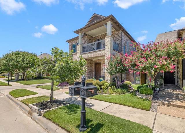 Property at 1001 Winter Fire Way, Arlington, TX 76005, 3 beds, 2.5 baths
