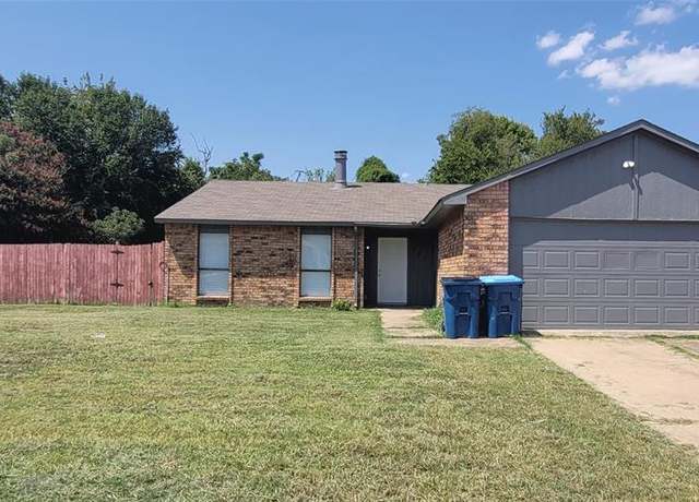 Property at 627 Randa Ln, Desoto, TX 75115, 3 beds, 2 baths