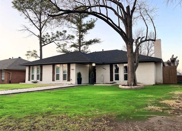 Property at 1837 El Paso St, Lewisville, TX 75077, 3 beds, 2 baths