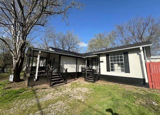 Property at 158 Diane Dr, Denison, TX 75020, 4 beds, 2 baths