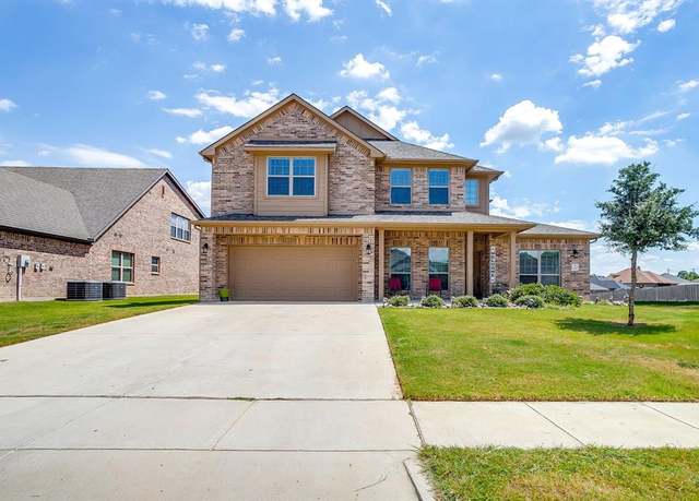 Property at 3145 Arbor View Dr, Burleson, TX 76028, 4 beds, 2.5 baths