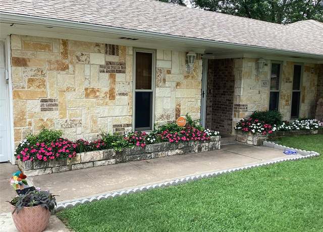 Property at 503 Mockingbird St, Bonham, TX 75418, 3 beds, 2 baths