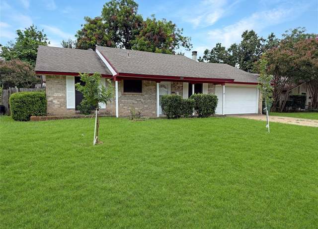 Property at 1010 Westbrook Dr, Garland, TX 75043, 3 beds, 2 baths