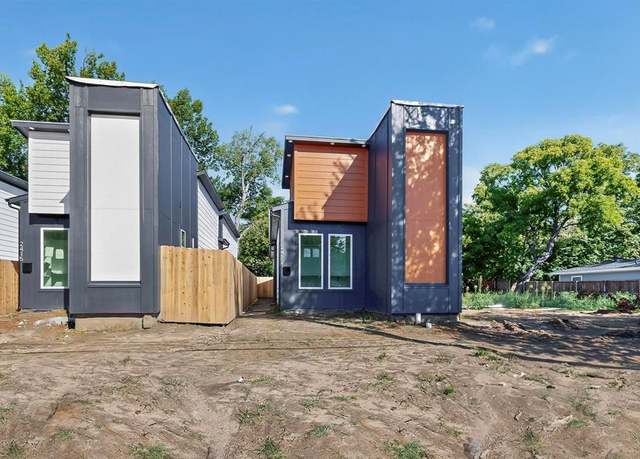 Property at 2417 Hooper St, Dallas, TX 75215, 2 beds, 2 baths