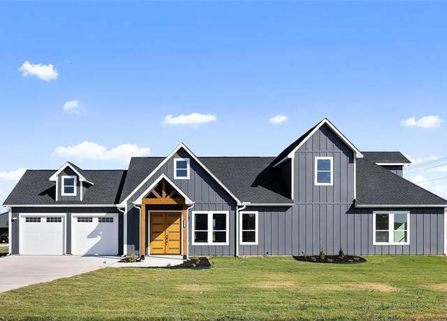 Property at 1561 Dixie Estates Way, Whitesboro, TX 76273, 3 beds, 3.5 baths